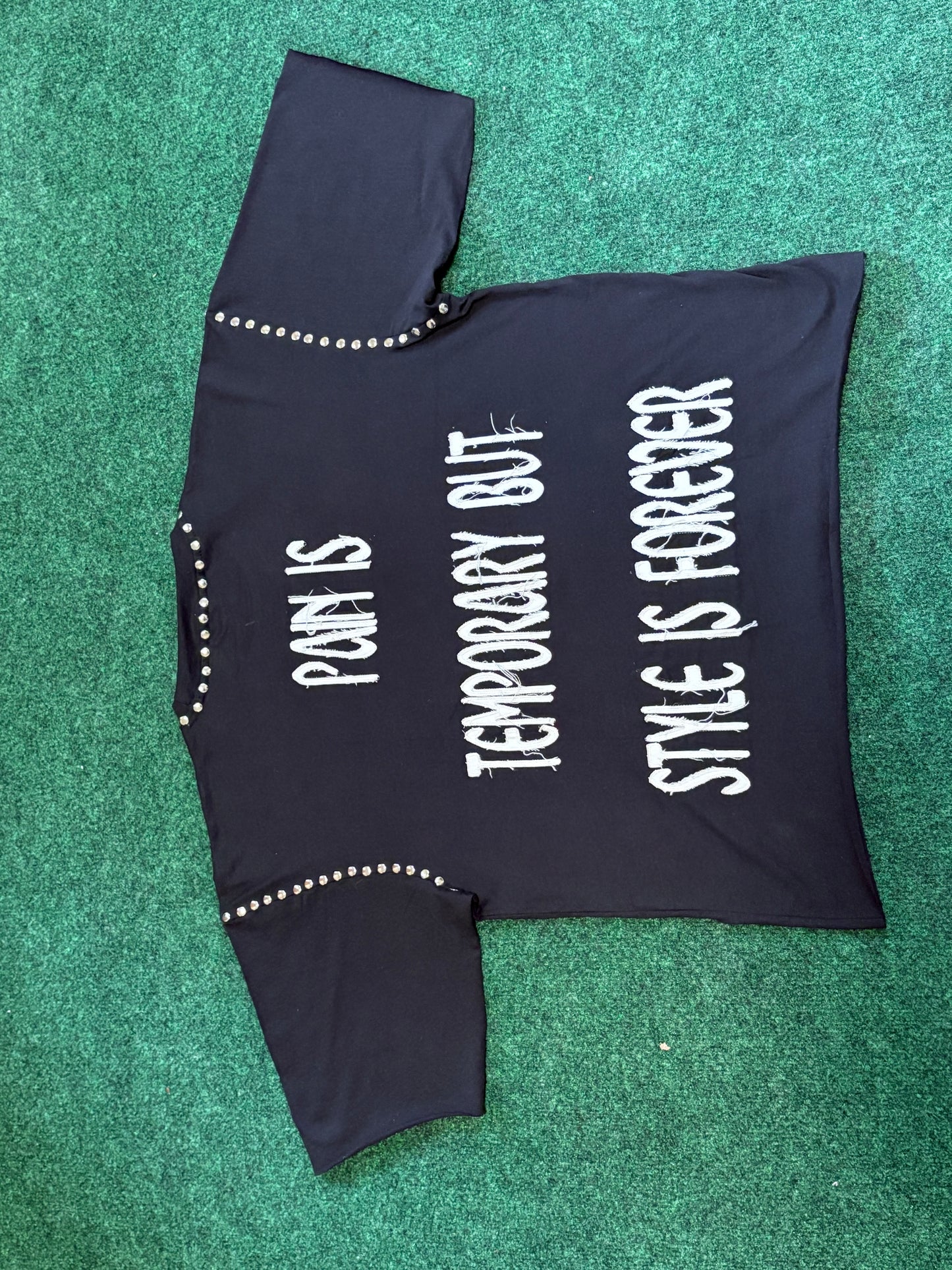 MIDNIGHT (BLACK) STYLE IS FOREVER) STUDDED CROP TEE