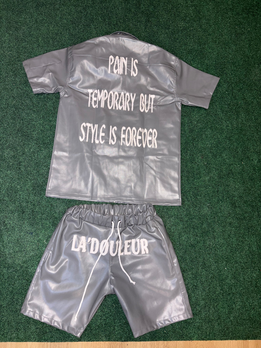 2 PIECE FAUX LEATHER SET (BLACK)