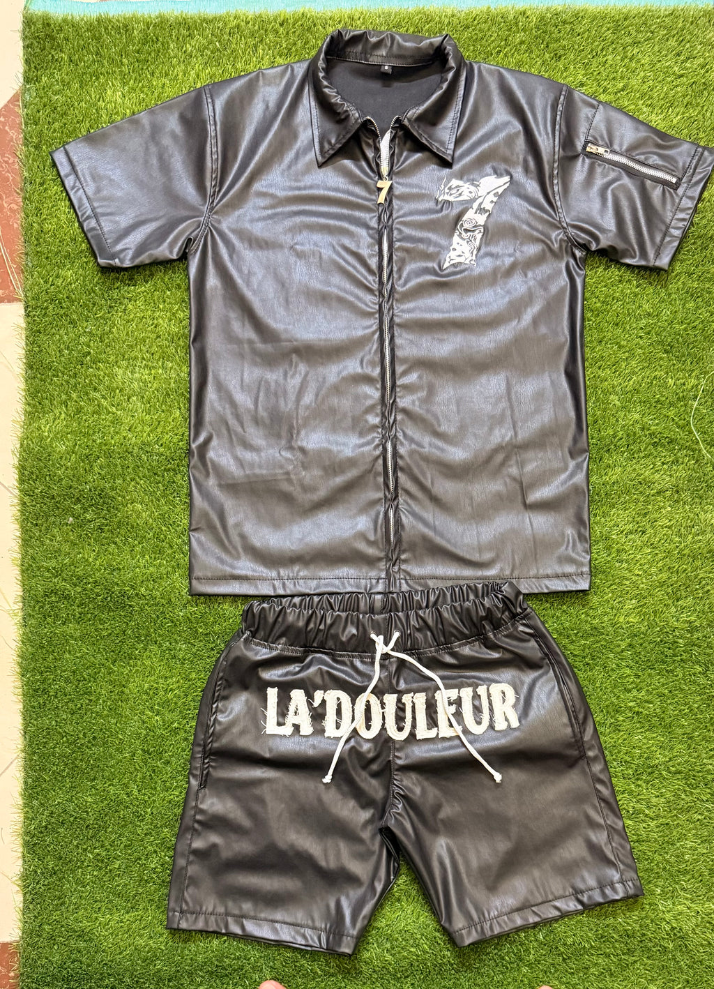 2 PIECE FAUX LEATHER SET (BLACK)